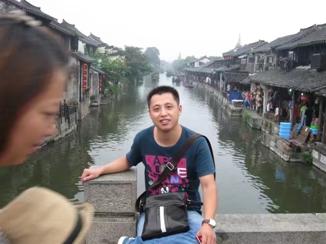 雪糕冰激凌的第一张照片--西安相亲服务中心