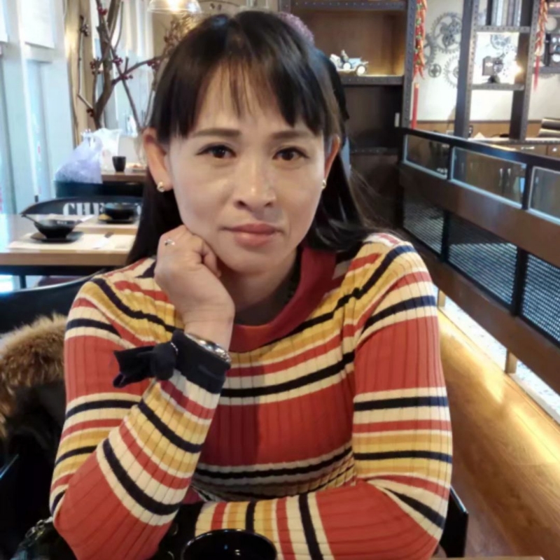 玫瑰花的第一张照片--西安相亲服务中心