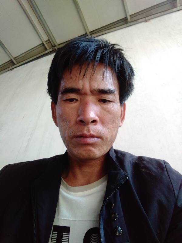 项斌的第一张照片--西安相亲服务中心