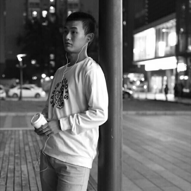 精卫的第一张照片--西安相亲服务中心