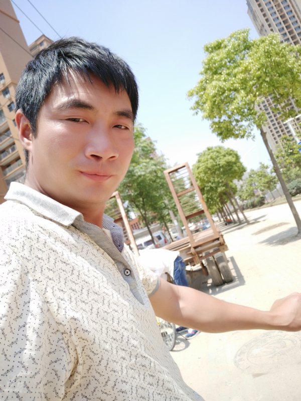 勇哥的第一张照片--西安相亲服务中心