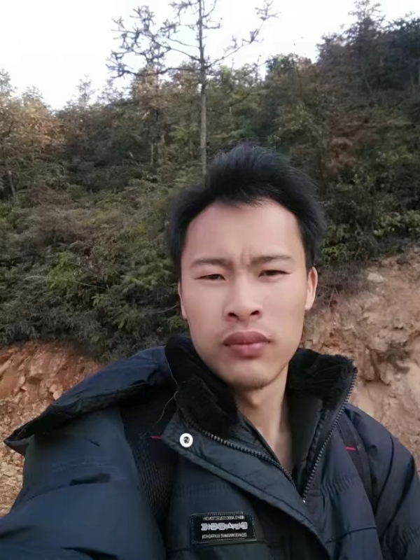 高富帅的第一张照片--西安相亲服务中心