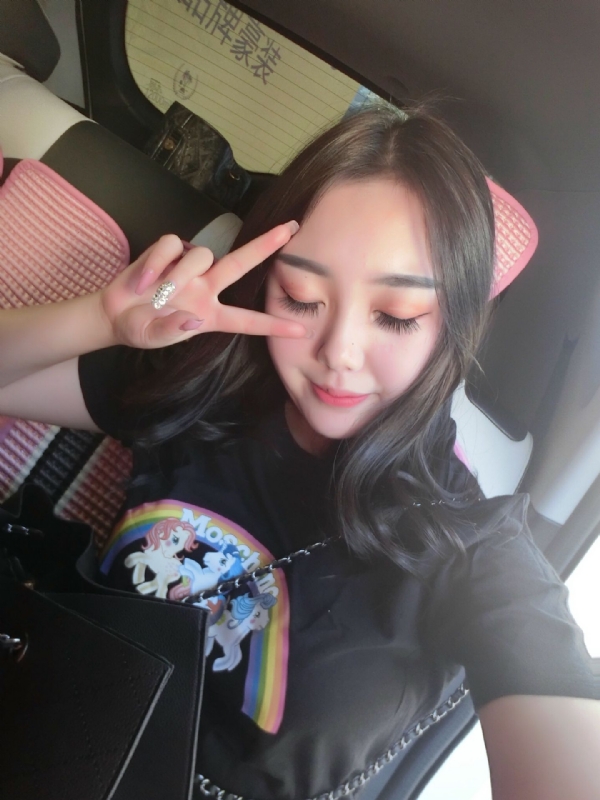 佳怡的第四张照片--西安相亲服务中心