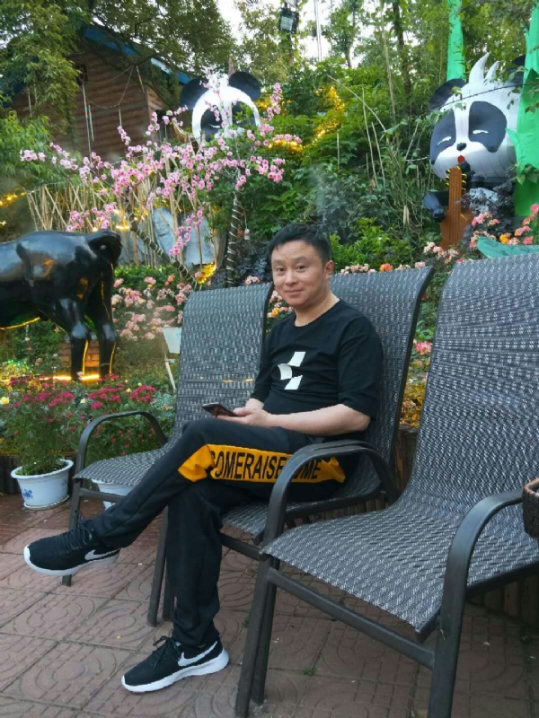 想家的第一张照片--西安相亲服务中心