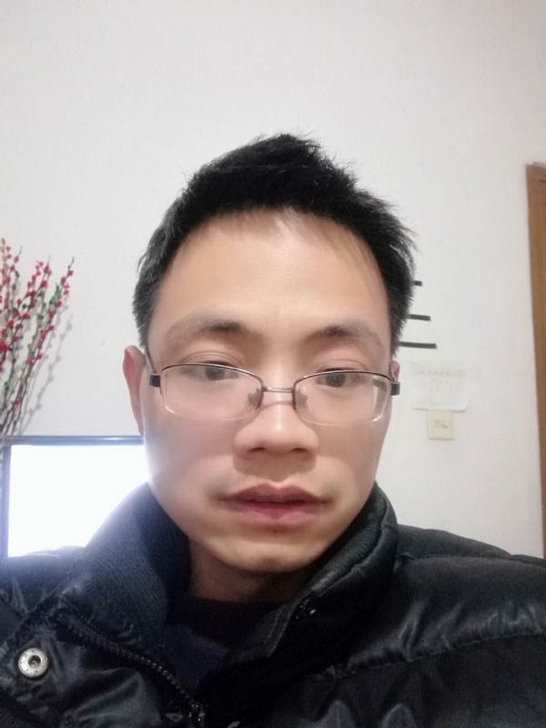 明月天涯的第一张照片--西安相亲服务中心