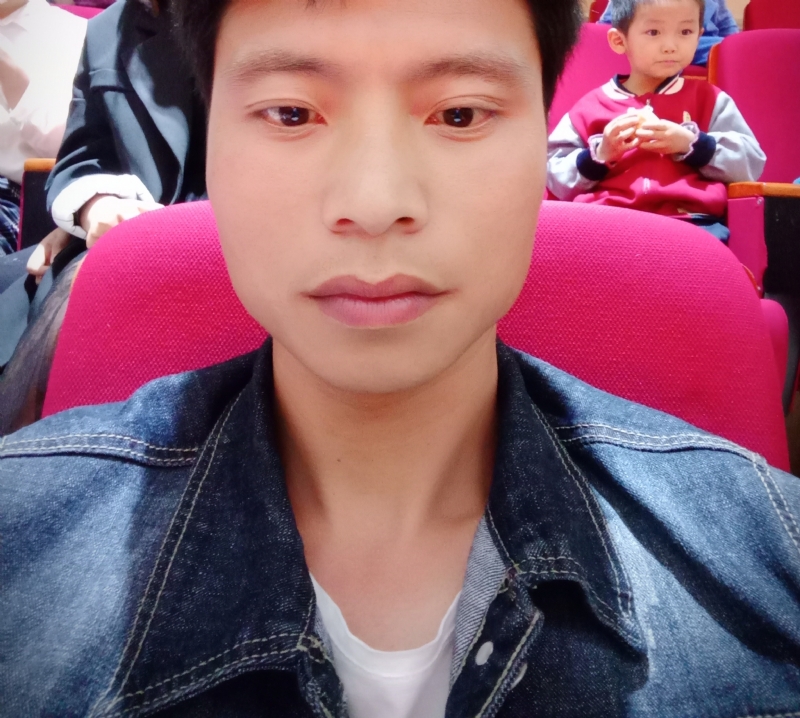 奋斗青年的第一张照片--西安相亲服务中心