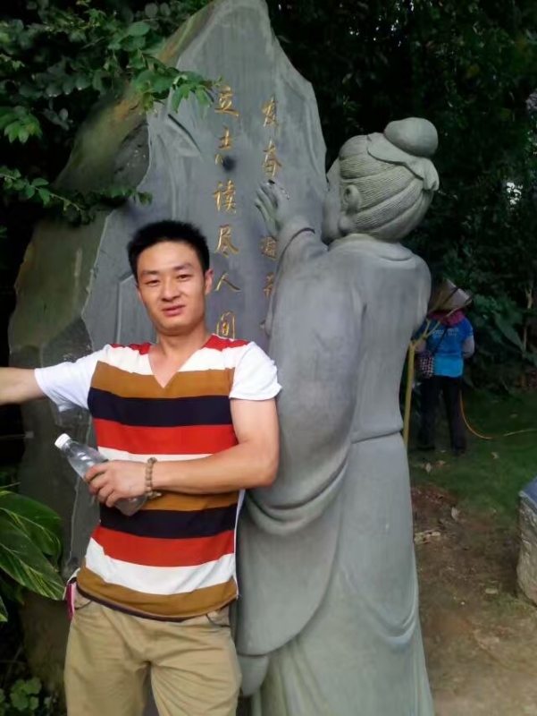 相依相伴的第一张照片--西安相亲服务中心