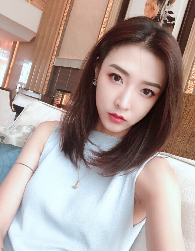 嘉嘉的第一张照片--西安相亲服务中心