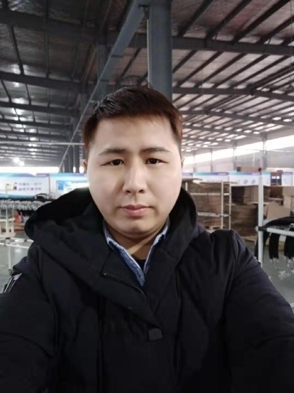 刀锋的第一张照片--西安相亲服务中心