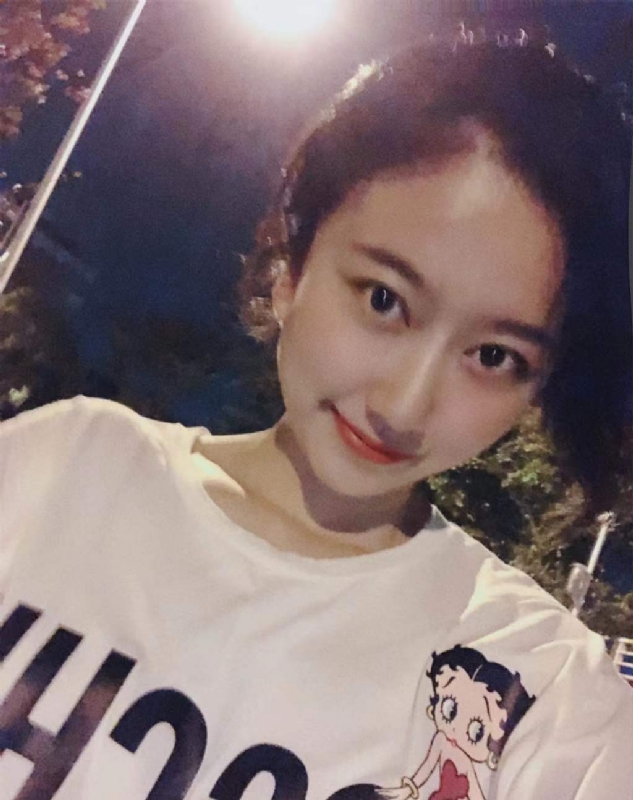 佳佳的第一张照片--西安相亲服务中心