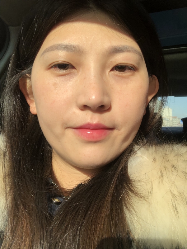 轻闭双眼的第一张照片--西安相亲服务中心