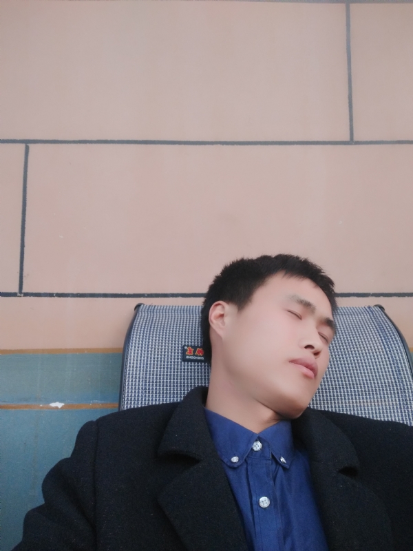 有钱爱情才能长久的第一张照片--西安相亲服务中心