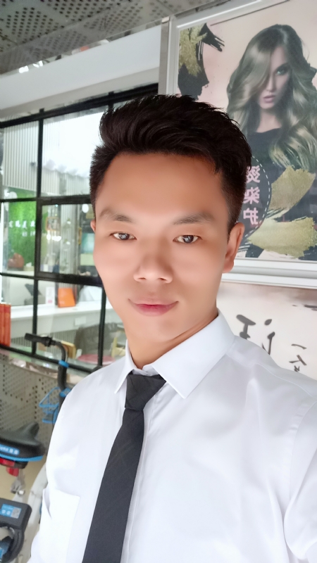 阳光男士的第一张照片--西安相亲服务中心