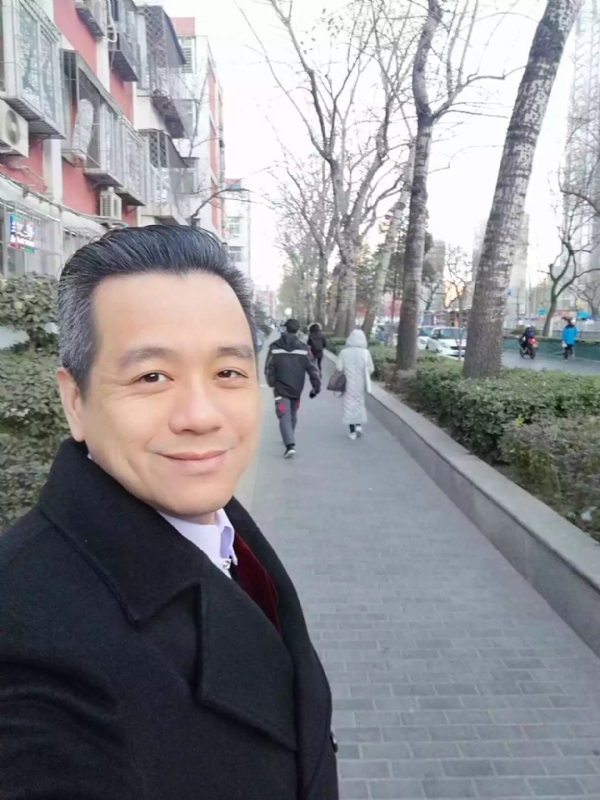 球控的第一张照片--西安相亲服务中心