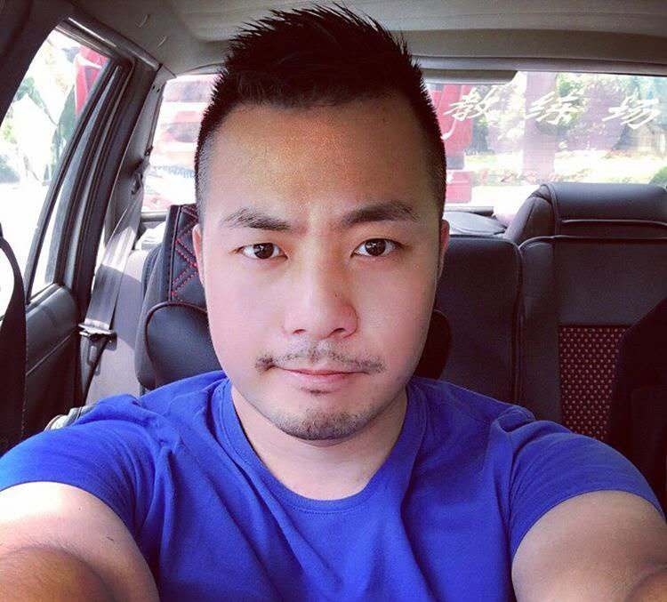 刘江平的第三张照片--西安相亲服务中心