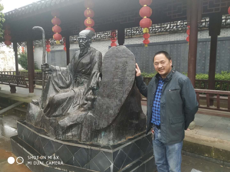 王鑫的第一张照片--西安相亲服务中心