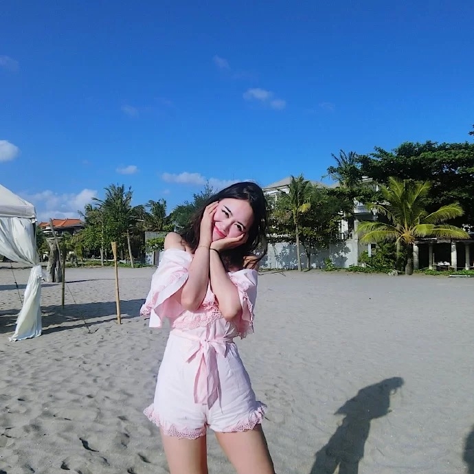 媛媛的第一张照片--西安相亲服务中心