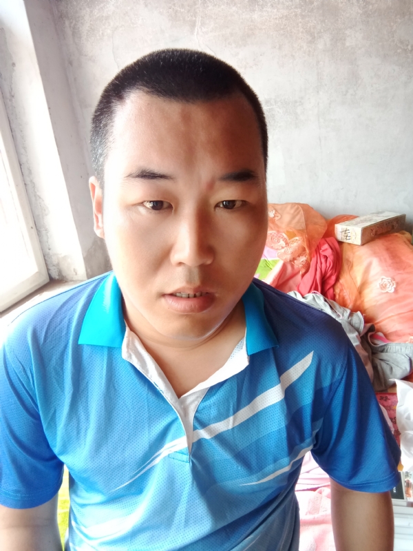 灰太狼的第一张照片--西安相亲服务中心