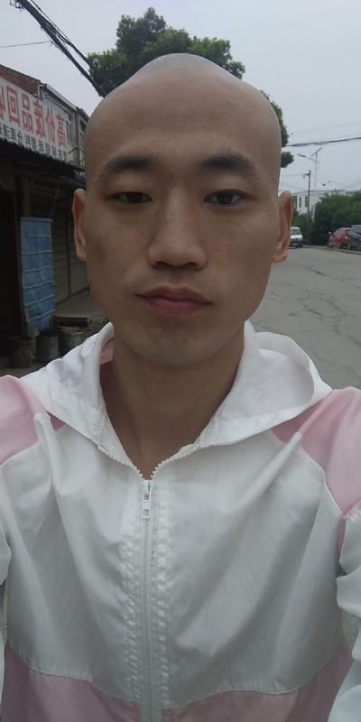 花花公子的第一张照片--西安相亲服务中心