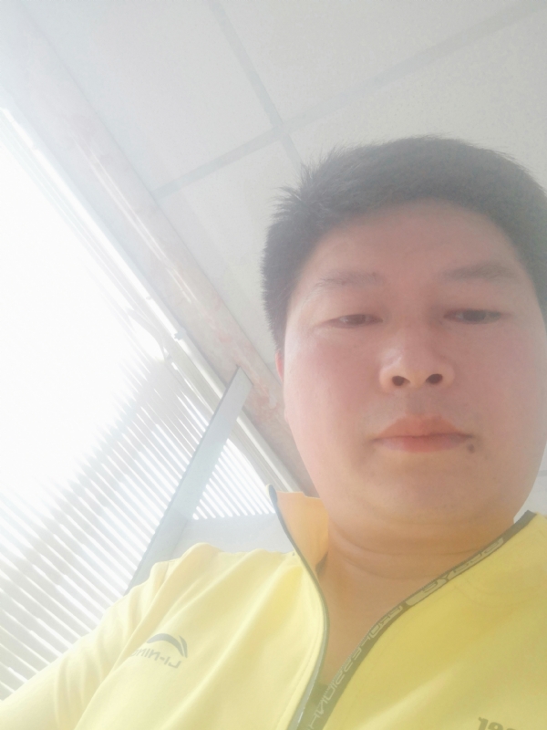 山男的第一张照片--西安相亲服务中心