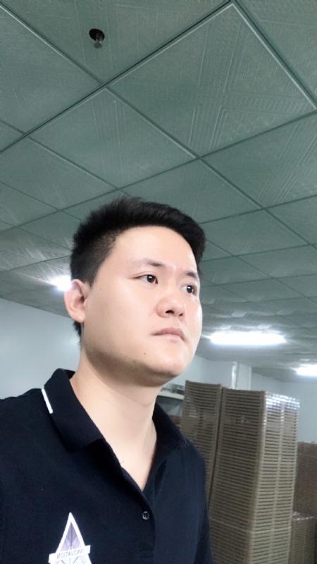 伟的第一张照片--西安相亲服务中心