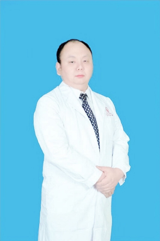 小村医的第一张照片--西安相亲服务中心