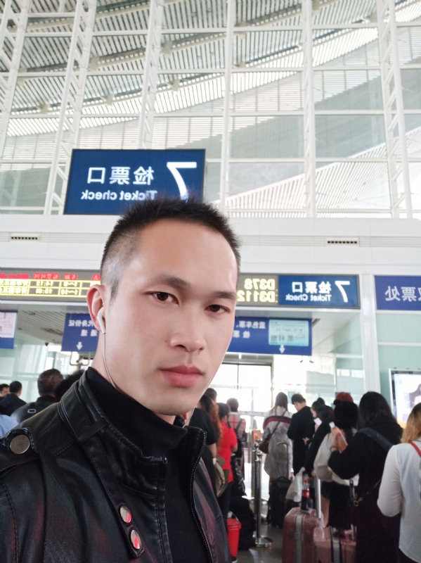 一叶知秋的第一张照片--西安相亲服务中心