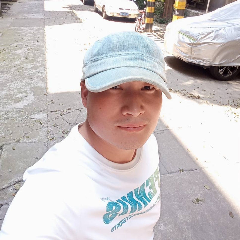 辉光的第一张照片--西安相亲服务中心