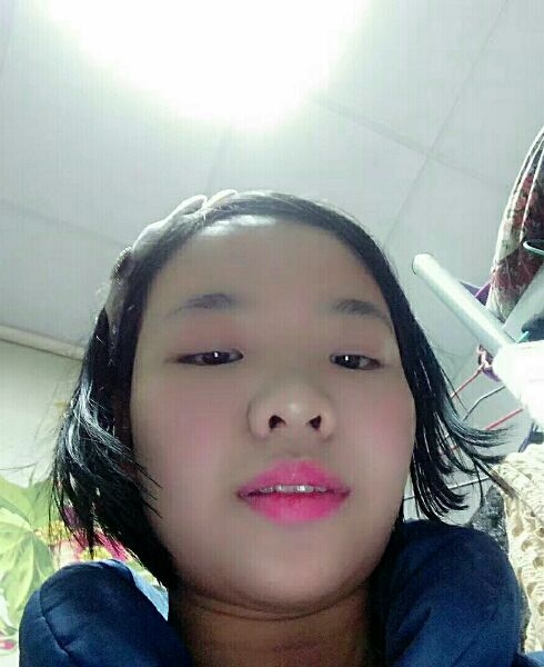 依依的第一张照片--西安相亲服务中心