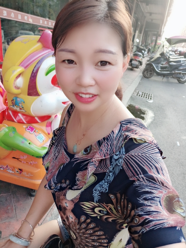 云儿的第一张照片--西安相亲服务中心