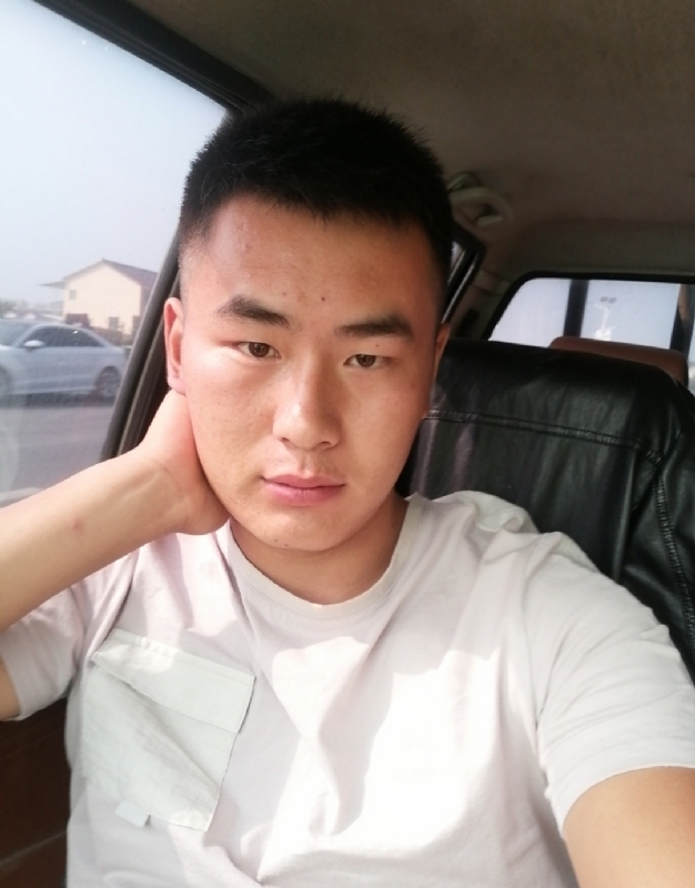 马宏亮的第二张照片--西安相亲服务中心