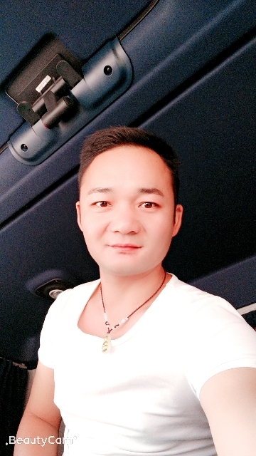 平凡的第一张照片--西安相亲服务中心