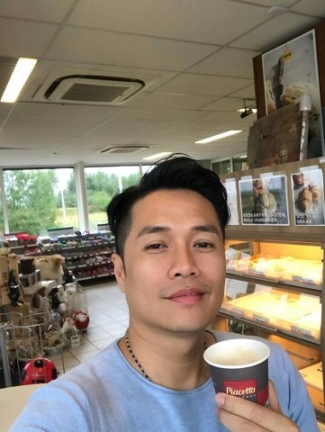 短歌的第一张照片--西安相亲服务中心