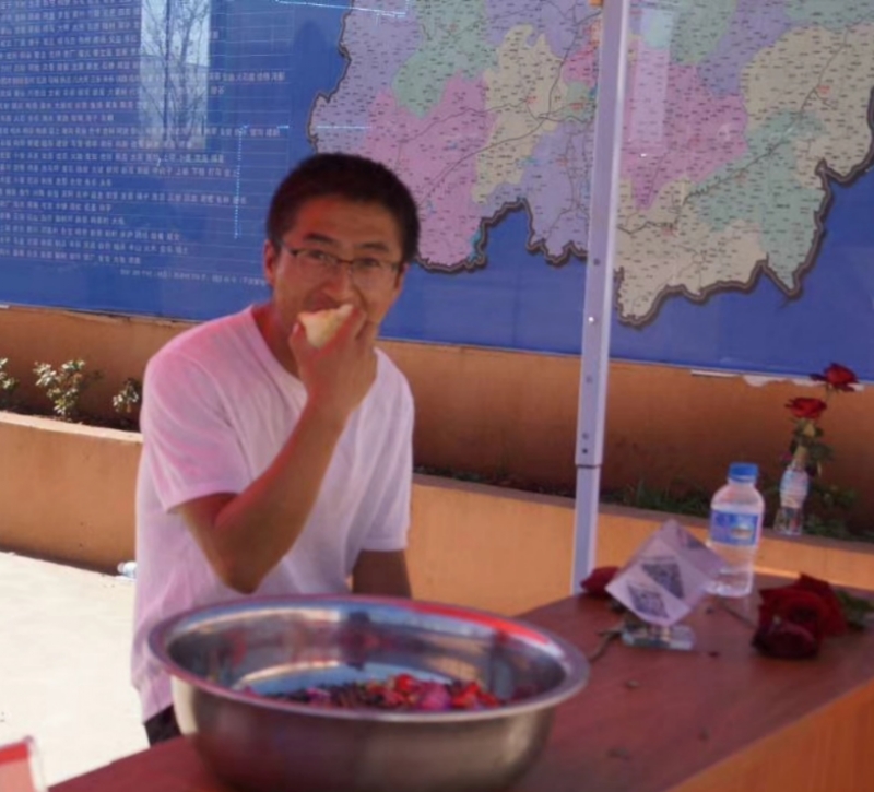 寻水的第一张照片--西安相亲服务中心