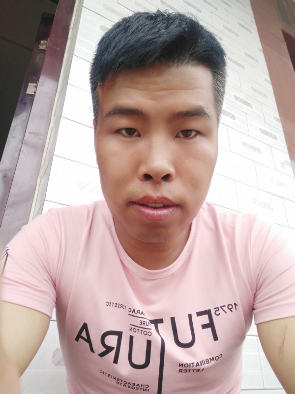 守护爱情的第一张照片--西安相亲服务中心