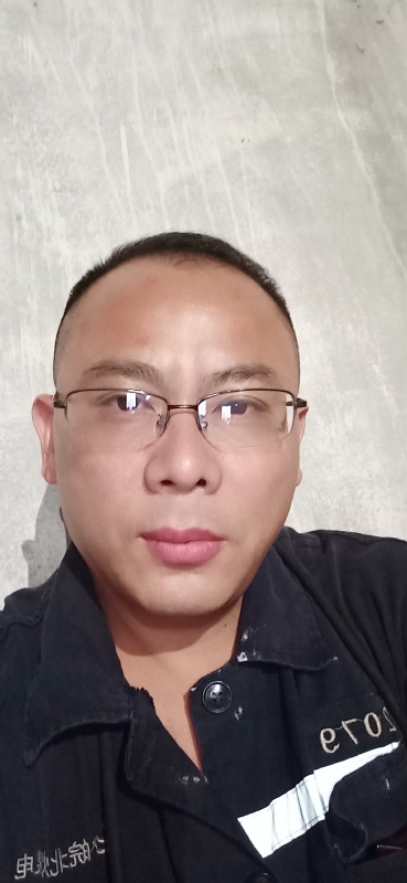 知足常乐的第一张照片--西安相亲服务中心