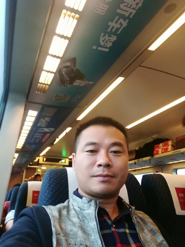 等爱的人的第一张照片--西安相亲服务中心