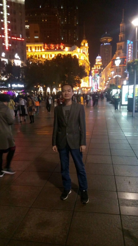 水池养鱼的第一张照片--西安相亲服务中心