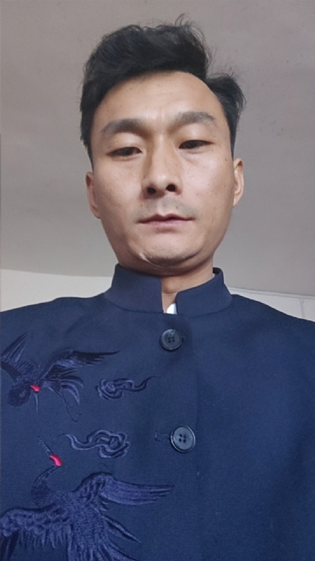 逆袭的小老鼠～龙long的第一张照片--西安相亲服务中心