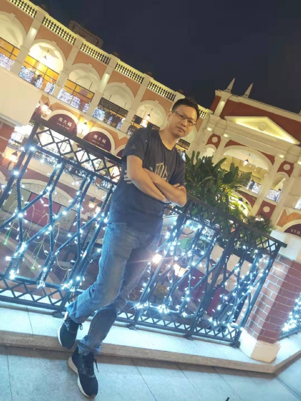 落单恋人的第一张照片--西安相亲服务中心