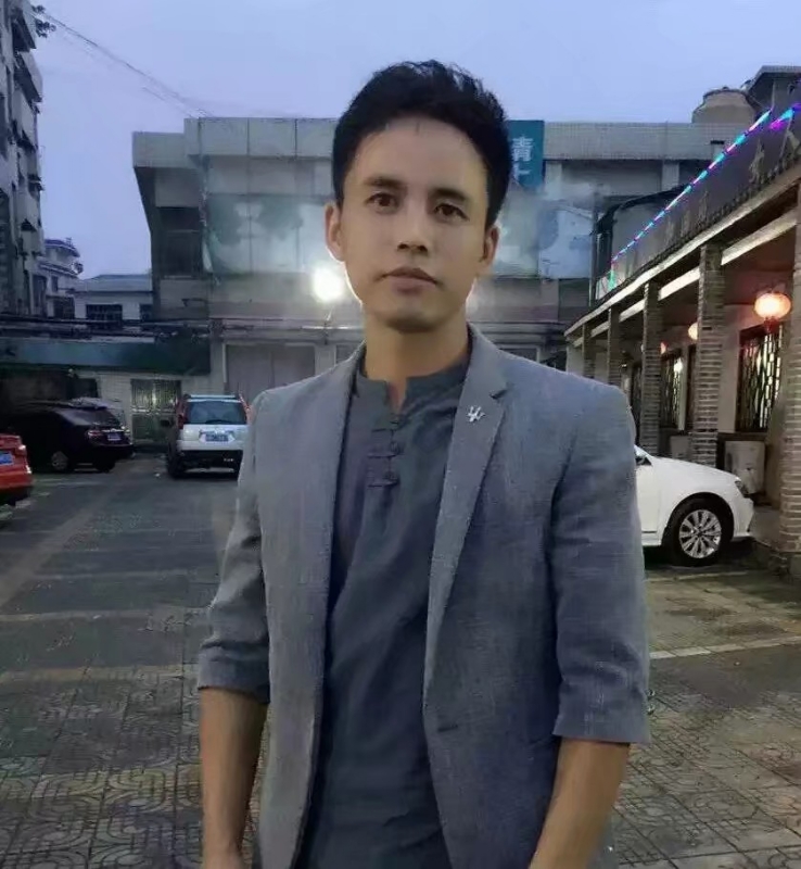 华谢的第一张照片--西安相亲服务中心