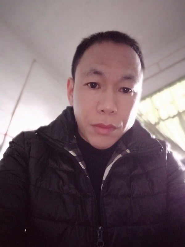 相信真爱的第一张照片--西安相亲服务中心