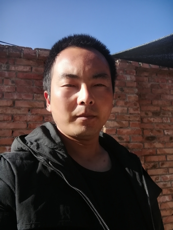 流年寂寞了谁的容颜的第一张照片--西安相亲服务中心