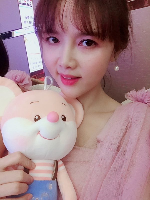 如朱砂的第一张照片--西安相亲服务中心