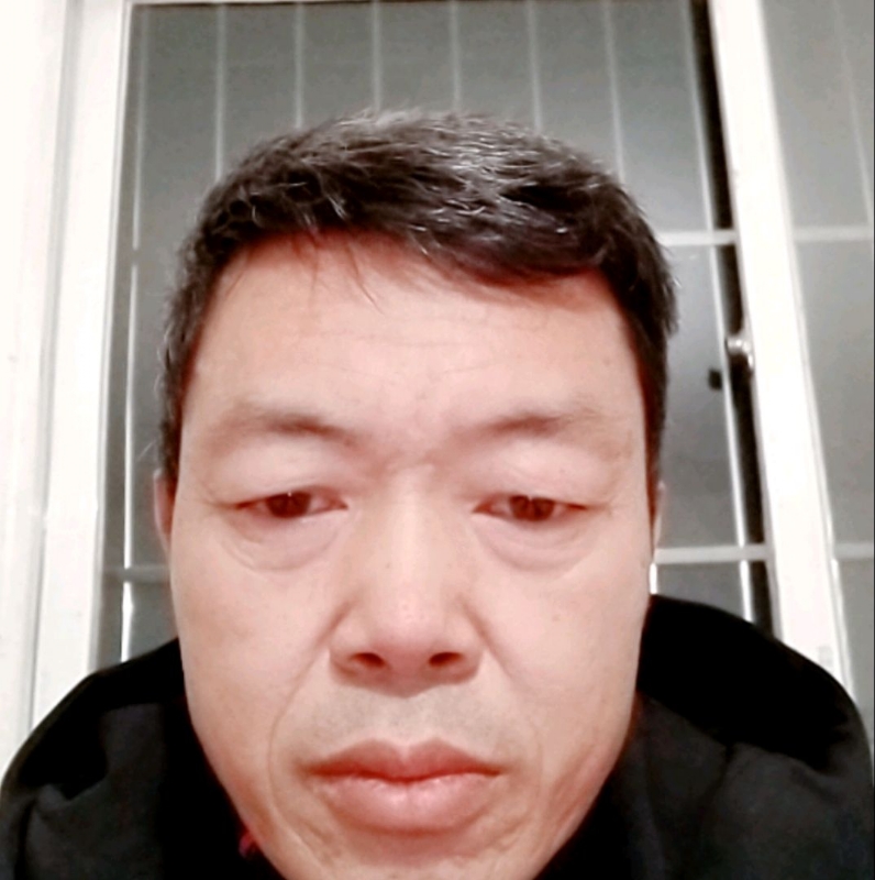 心静的第一张照片--西安相亲服务中心