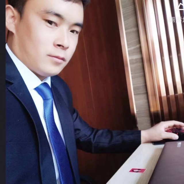 会哭的幸福的第一张照片--西安相亲服务中心