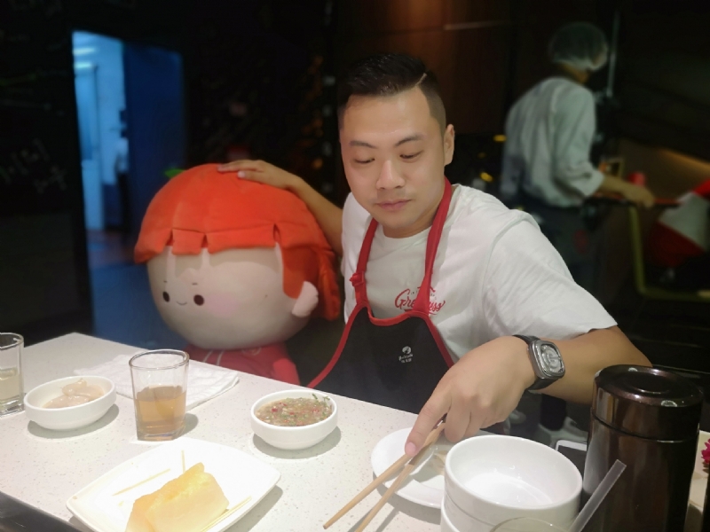 逆行的第一张照片--西安相亲服务中心