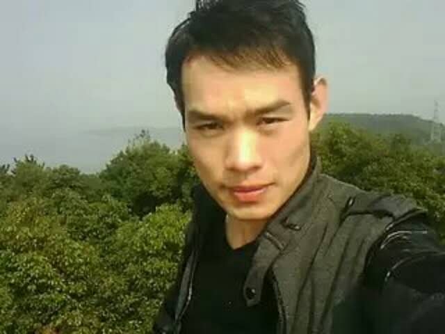 明镜的第一张照片--西安相亲服务中心