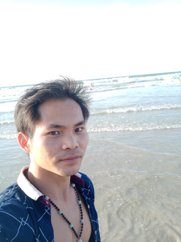 爱已欠费的第一张照片--西安相亲服务中心