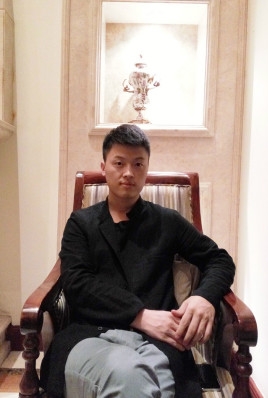 制片人杨亚林的第一张照片--西安相亲服务中心